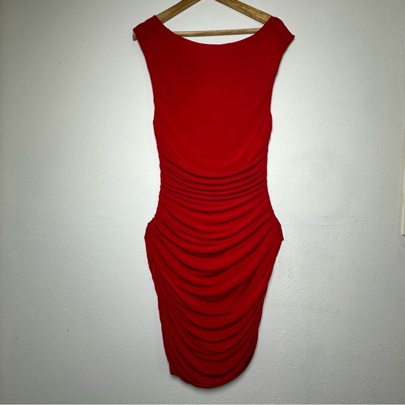 H&M BodyCon Ruched Dress, Red in Size S - Picture 3 of 10